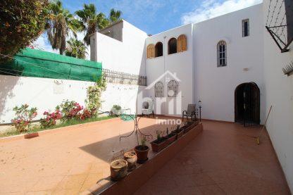 Maison à Charaf – Un cadre paisible au cœur d’Agadir, à ne pas manquer !